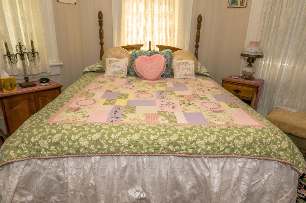 Bed and Breakfast Holly House Of Hamilton Exterior foto